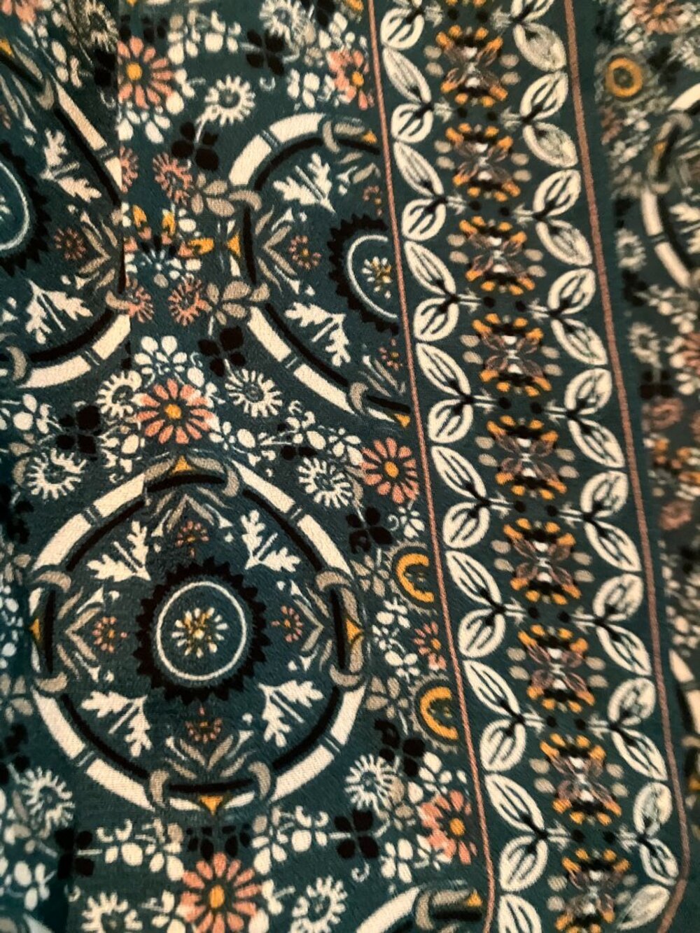 Max Studio Patterned Blouse with Ties Size M - Picture 8 of 10